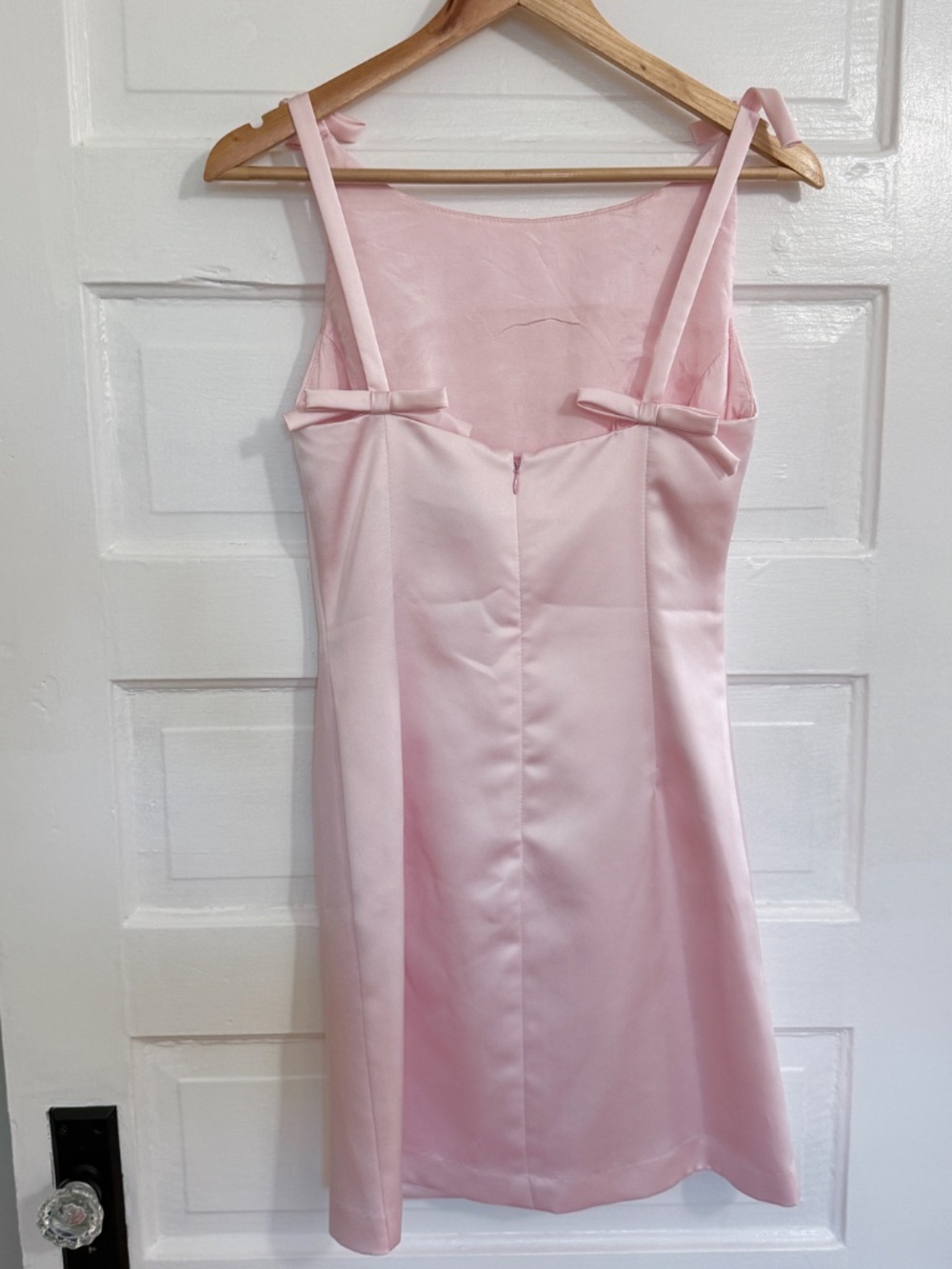 En Francais by Huey Waltzer Bow Shoulder Satin Shift Dress Size 8 - Picture 5 of 11
